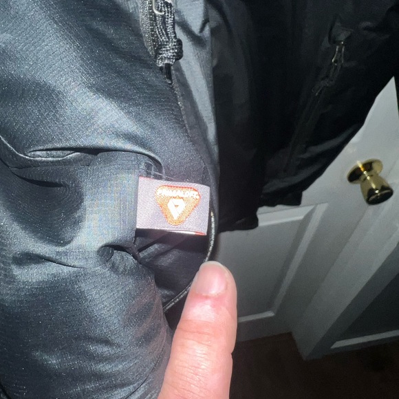 Nike ACG Primaloft Jacket Men’s XL - Picture 6 of 8